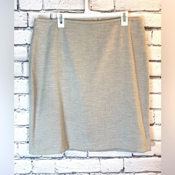 Tahari Pencil Skirt - Picture 1 of 8